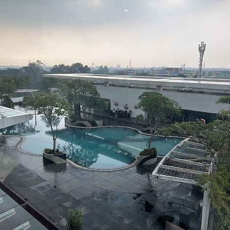 U Residence 2 Studio Apartment Pool View Tangerang Buitenkant foto