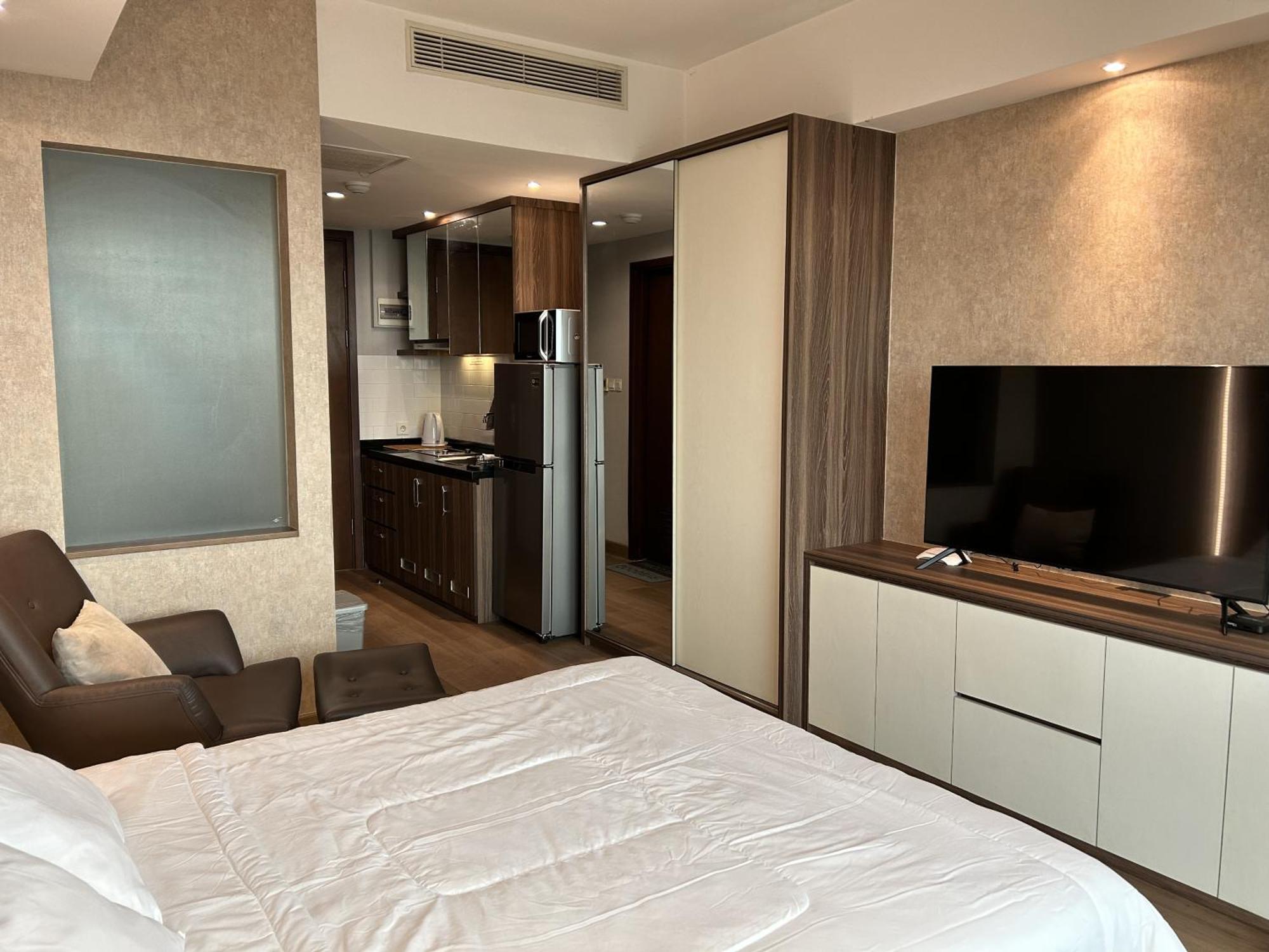 U Residence 2 Studio Apartment Pool View Tangerang Buitenkant foto