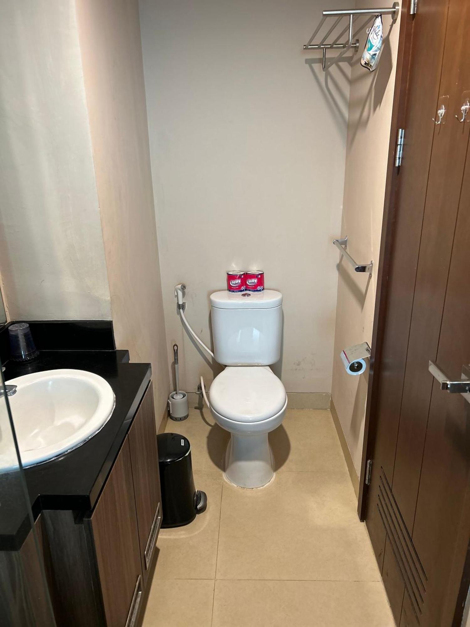 U Residence 2 Studio Apartment Pool View Tangerang Buitenkant foto